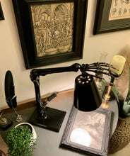 Load image into Gallery viewer, S-Light of Hand Desk Lamp